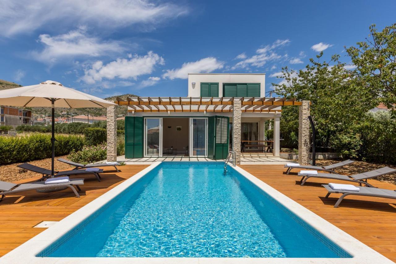 Villa Trogir Exterior photo