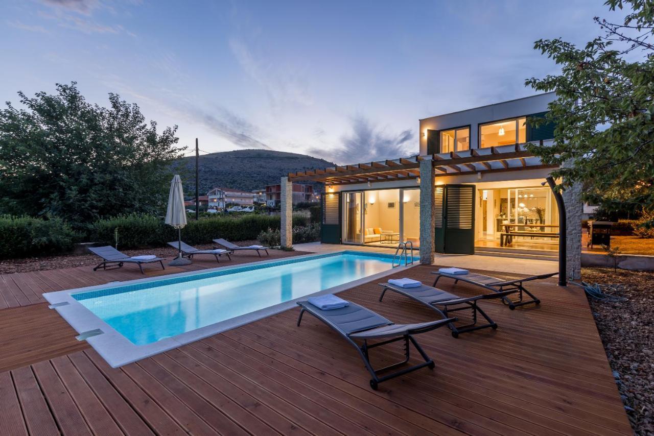 Villa Trogir Exterior photo
