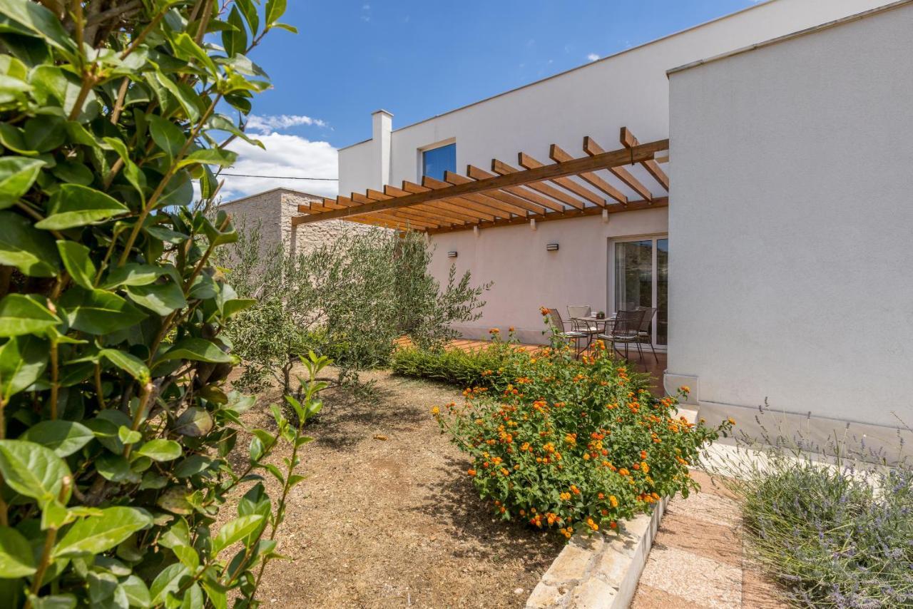 Villa Trogir Exterior photo