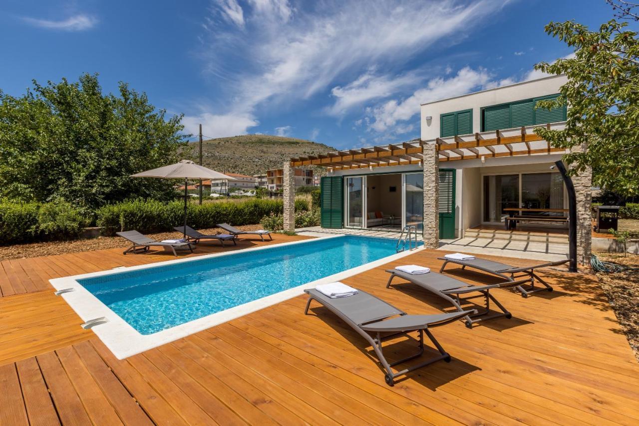 Villa Trogir Exterior photo